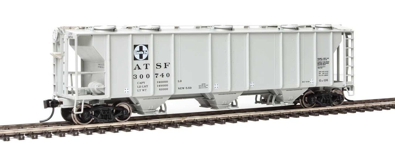 Walthers Mainline HO Scale 50' 3-Bay Covered Hopper ATSF Santa Fe #300740