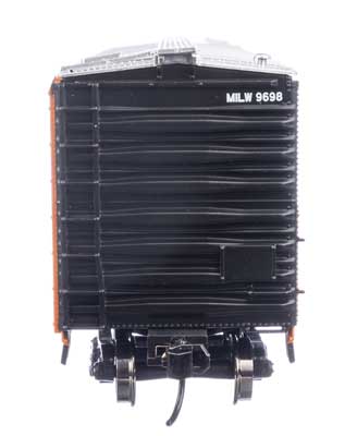 HO Scale Walthers Mainline 50-Foot AAR Mechanical Refrigerator Car - MILW Milwaukee Road #9698 for Model Railroads