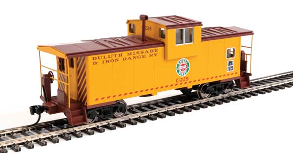 Walthers Mainline HO Scale Model Train Caboose - DM&IR Duluth, Missabe & Iron Range #C-225 (910-8714)