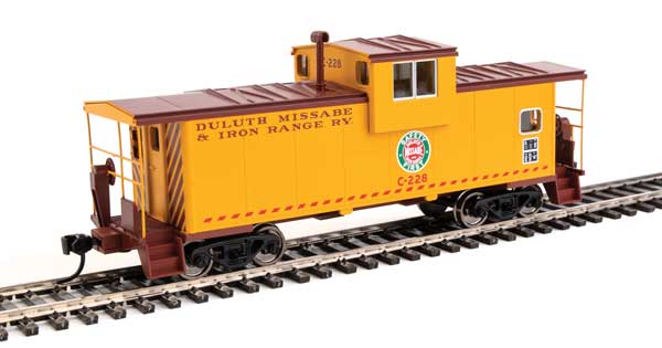 Walthers Mainline HO Scale Model Train Caboose for DM&IR (Duluth, Missabe & Iron Range) - #C-228, 910 - 8715