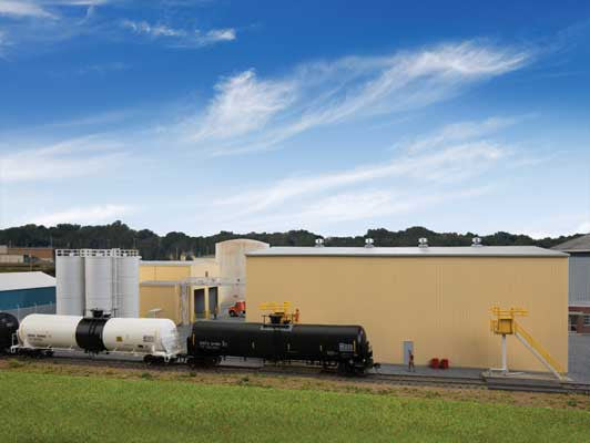 Walthers HO Scale 933 - 4136 Modern Chemical Distributor Model from Cornerstone(R) for Model Railroads