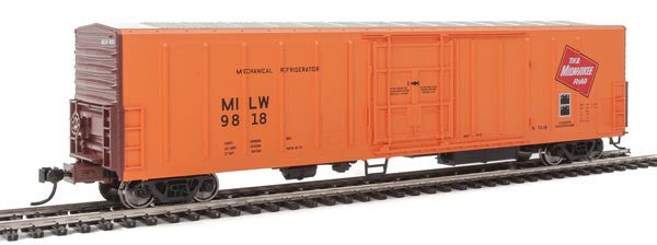 HO Scale Walthers 910-3931 57' Mechanical Reefer MILW - Milwaukee Road #9818