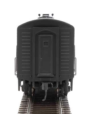 Walthers 19985 HO Scale Model Train - EMD F7 A - PC - Penn Central #1652 (Black and White) with DCC & Sound Function