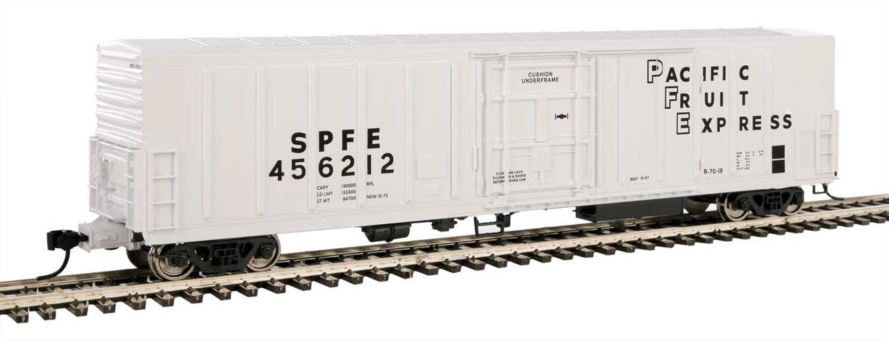 Walthers 910-3965 HO Scale 57-Foot Mechanical Reefer Model for Southern Pacific Railroad with SPFE #456349