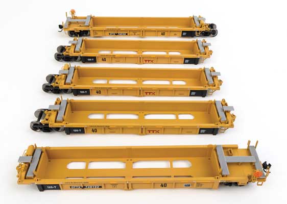 Walthers 910 - 55668 HO Scale Thrall Rebuilt 5 - Unit 40 - Foot Well Car with Small Red TTX Logo, TTX DTTX #748192 for Model Train Intermodal Fleet