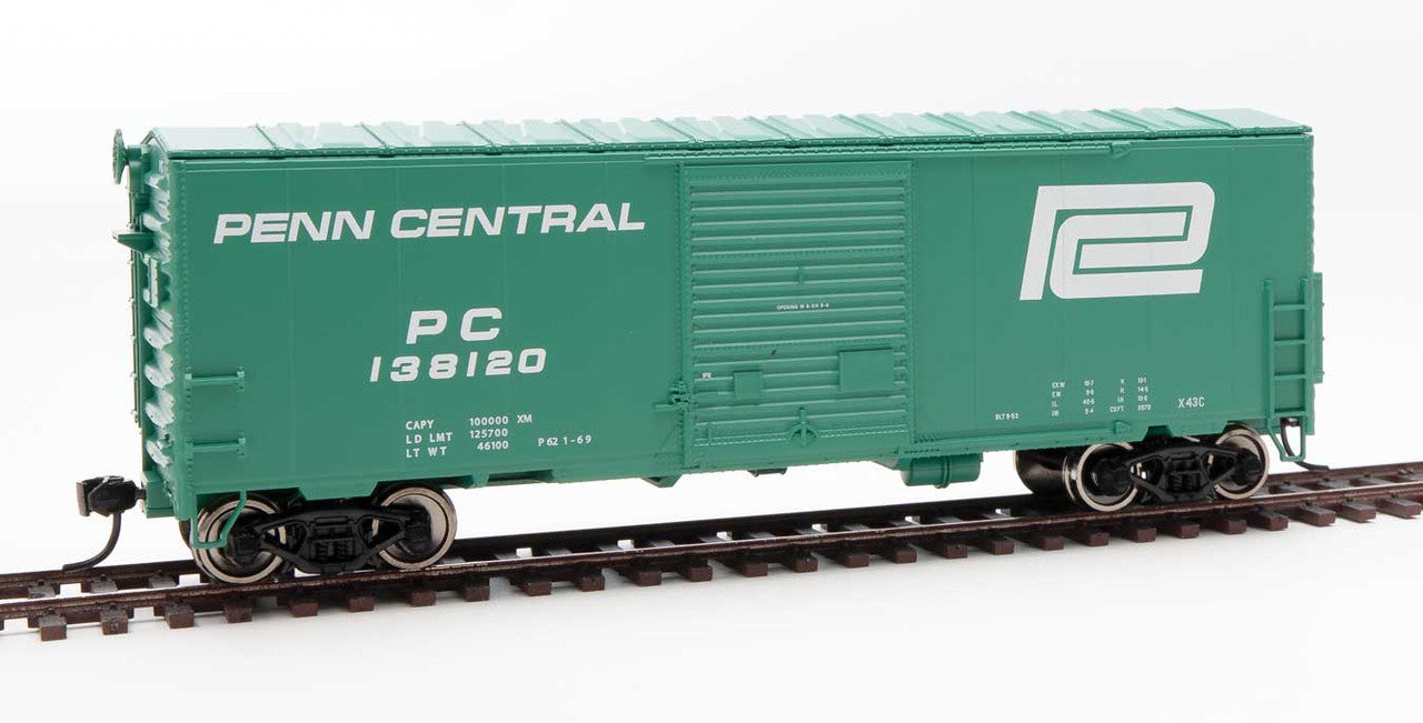 HO Scale Walthers 910-45013 40' ACF Modernized Penn Central Boxcar #138120