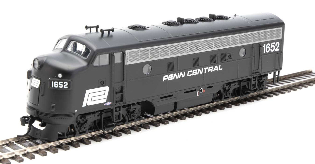 Walthers 19985 HO Scale Model Train - EMD F7 A - PC - Penn Central #1652 (Black and White) with DCC & Sound Function