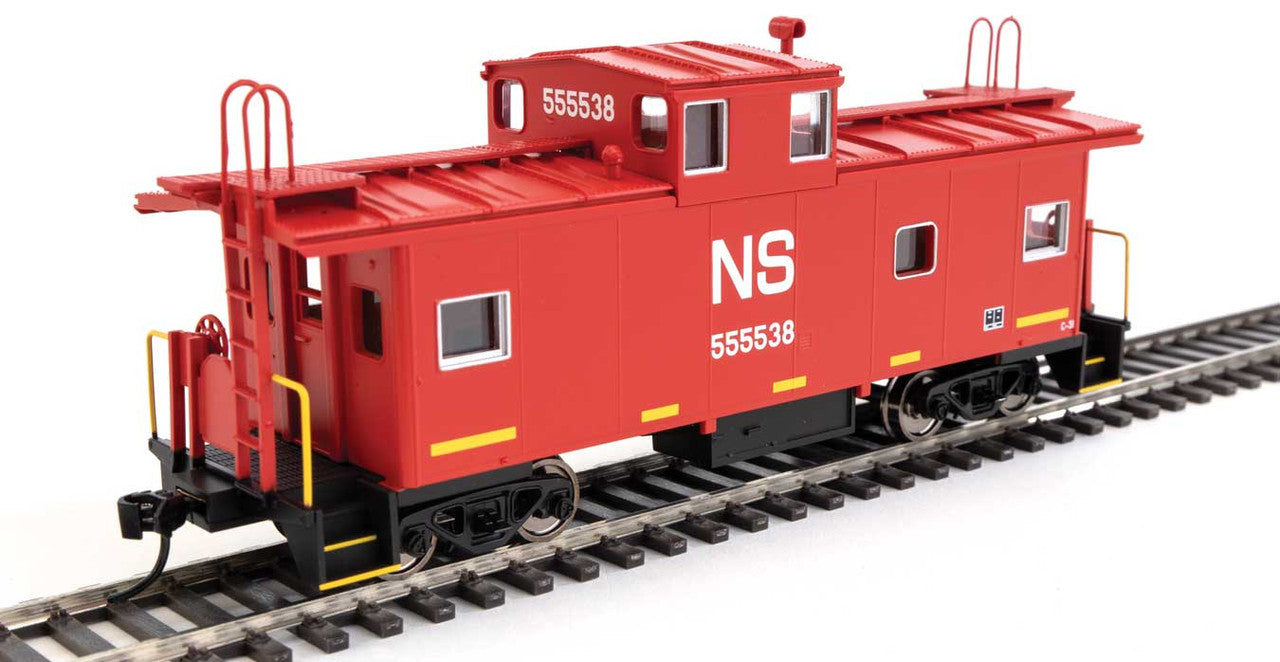 Walthers Mainline HO Scale Norfolk Southern Caboose #555538