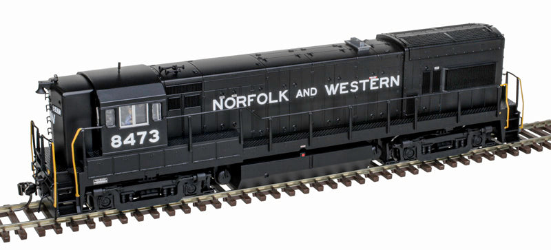 Atlas Gold HO Scale Model Train - GE U30B Locomotive of Norfolk & Western #8473 in Black and Yellow Colors with DCC & Sound Function