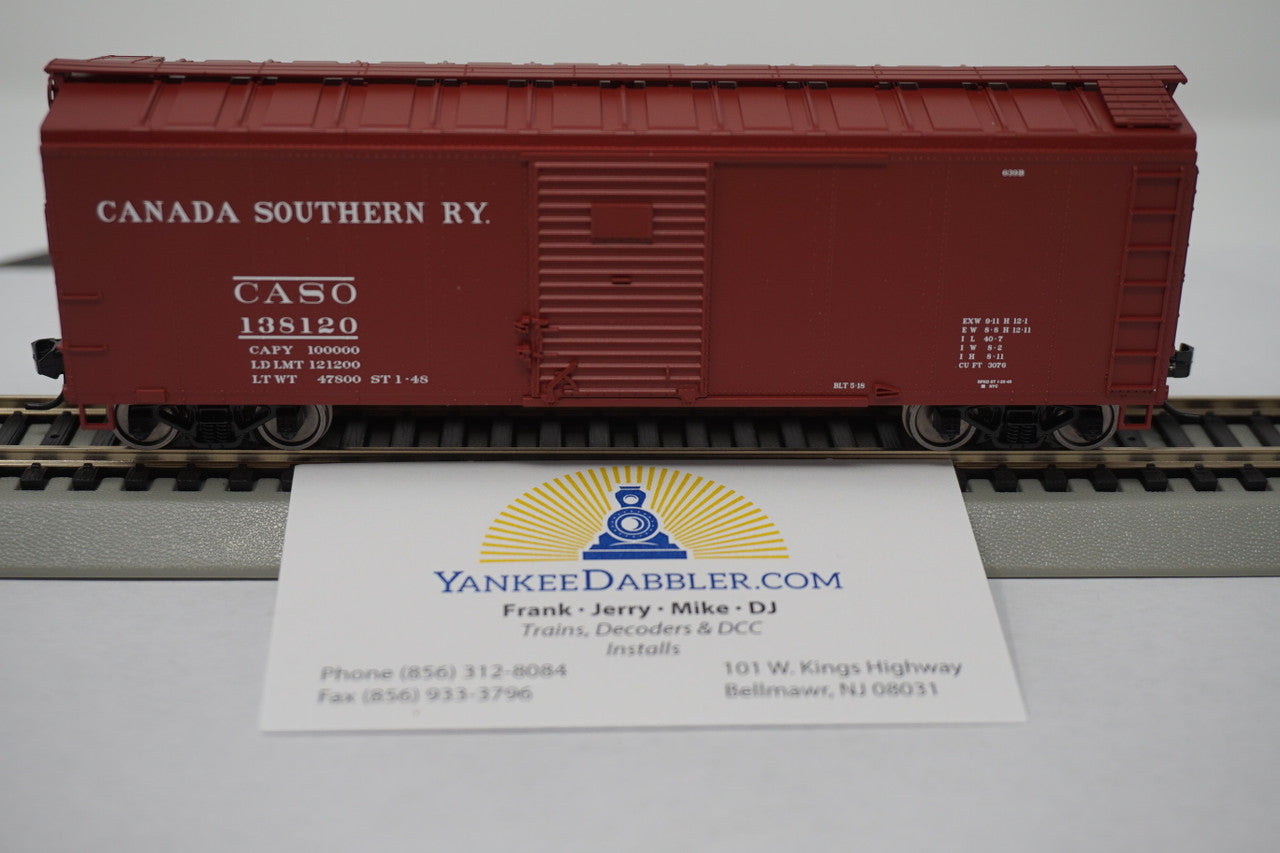 Bowser HO Scale 40' Single-Door Boxcar CS - Canada Southern #138135