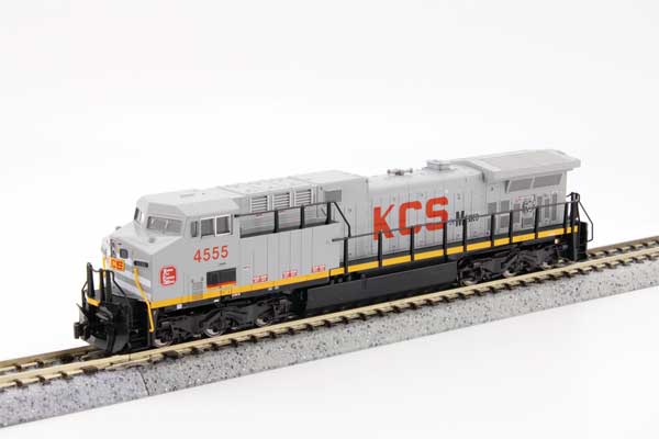 Kato N Scale Standard DC GE AC4400CW Kansas City Southern de Mexico #4555 (Gray, Red, Yellow)