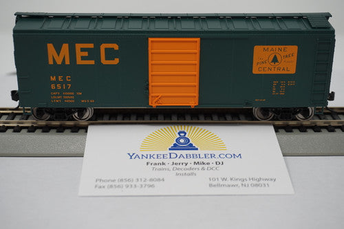 HO Scale Bowser 40' Boxcar - Maine Central #6588, MEC 42444